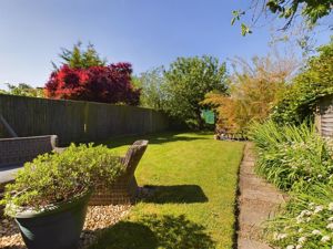 rear garden- click for photo gallery